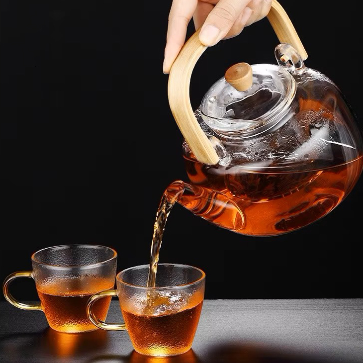 Čajnik 1200 ml